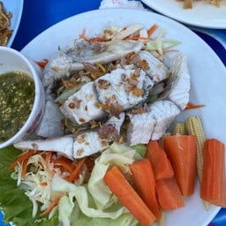 ปลาลวกจิ้ม อร่อยมากๆๆๆๆๆๆๆๆ ปลาชิ้นใหญ่และสดมากค่ะ ต้องสั่ง