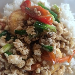 เต้าหู้ทรงเครื่องราดข้าว