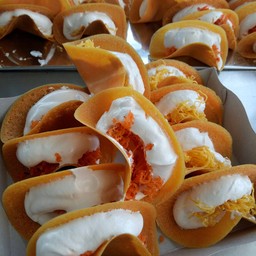 ขนมเบื้อง3ชาย(วัดนาวง)