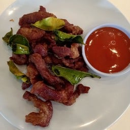 หมูทอดแดดเดียว