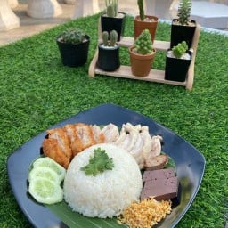 ข้าวมันไก่คุณยาย (ซอยเปียร์นนท์) ข้าวมันไก่คุณยาย (ซอยเปียร์นนท์)