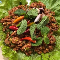 แม่ส้มจี๊ด แซ่บเวอร์