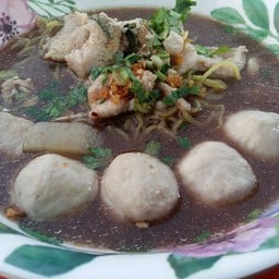 โกเด้ง หน้าหมู่บ้านการเคหะ