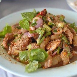 น้ำตกเนื้อ