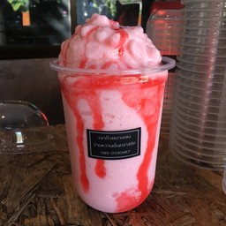 สตอเบอร์รี่โยเกิร์ต