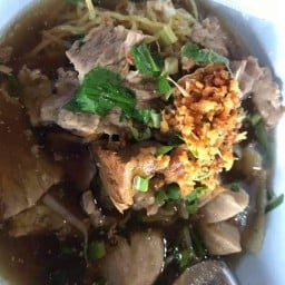ก๋วยเตี๋ยวเนื้อ หมูเด้ง