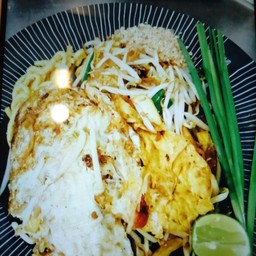 ผัดไทยหมี่กรอบ