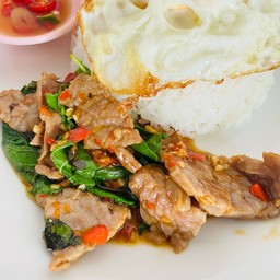 กะเพราเนื้อชิ้น