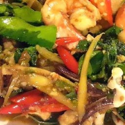 ผัดขี้มา ทะเลรวมราดข้าว