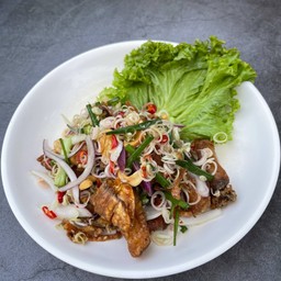 ยำปลากะพงกรอบ