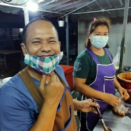 ลาบยโสธรตลาดพาเพลิน