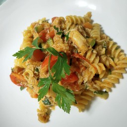 Fusilli with fresh sea crab ragout and fresh tomatoes
