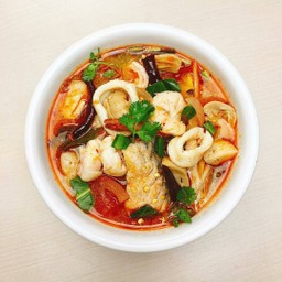 ต้มยำโป๊ะแตกรวมมิตร