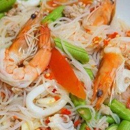 ยำขนมจีน ทะเล (ไม่ใส่ปลาร้า)
