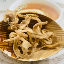 โด่ง ก๋วยเตี๋ยวเรือสมัยนิยม สาขา 1 ประชาสโมสร