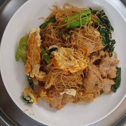 ผัดซีอิ้วเส้นหมี่