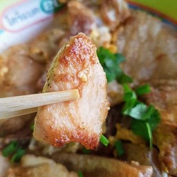 ก๋วยเตี๋ยวคั่วไก่ล้วน