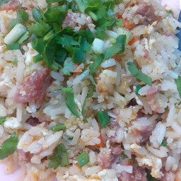 ข้าวผัดแหนมหมู!