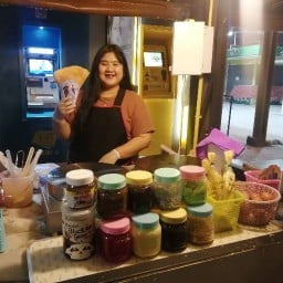 เครปเถื่อนไส้ทะลัก ตลาดปรีชา