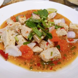 ยำหมูยอไข่เค็ม