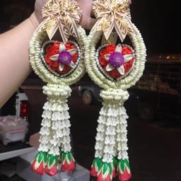 พวงมาลัยบ่าวสาว สนใจสอบถามแอดไลน์@Malai1799(มี@ด้วยค่ะ)