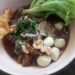 เตี๋ยวเรือชามโต