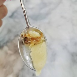 ไอศครีม Pecan Praline