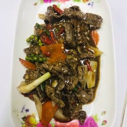 ข้าวราเผัดพริกไทยดำ