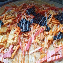 แป้งวนิลา+พริกเผา+ไส้กรอก+ทุเรียนทอด+สาหร่ายแผ่น+ขาไก่+หมูหยอง