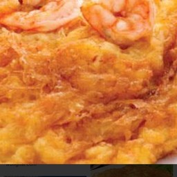 ข้าวไข่เจียวกุ้ง 3 ฟองกุ้ง4ตัว เพิ่มผักบอกได้