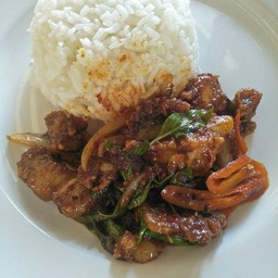 ข้าวราดผัดพริกเผาหมู