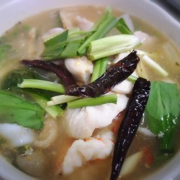 ต้มยำทะเลน้ำใส