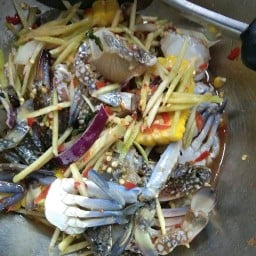 ยำแซ่บแม่เชอรี่ อยู่เจริญ3