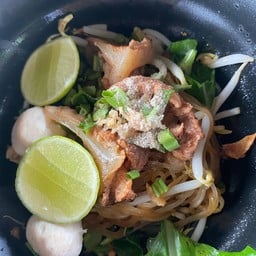 ก๋วยเตี๋ยวหมูตุ๋น