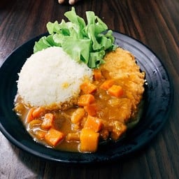 ข้าวหมูทอดครัวอินเตอร์ ศูนย์อาหารรพ.สงขลานครินทร์