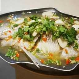 ปลากะพงนึ่งมะนาว