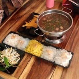 ก๋วยเตี๋ยวเรือถูกปากสาขาพุทธบูชา39