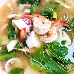 โป๊ะแตกทะเล