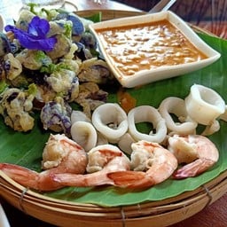 บ้านสามพอ Farm-Stay-To table