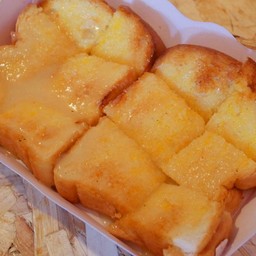 ขนมปังเนยนม