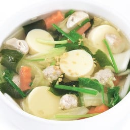 แกงจืดเต้าหู้หมูสับสาหร่าย