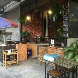 😘ข้าวเหนียวหมูทอด-หมูปิ้ง เจ๊จูน 1