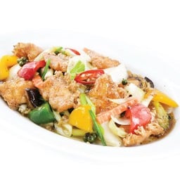 เนื้อปลากะพงผัดพริกไทยดำ
