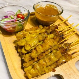 หมูสะเต๊ะไหม Satay Maii
