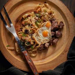 Cube steak noodles
