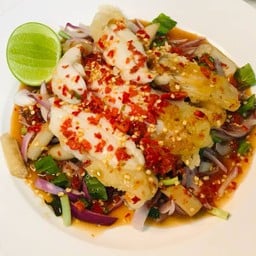 ยำไข่หมึก