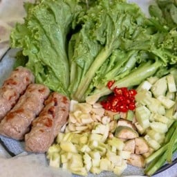 แหนมเนืองคุณแม่แมว สาขาเชิงทะเล เชิงทะเล