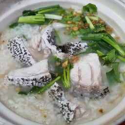 ข้าวต้มปลาเก๋าใหญ่