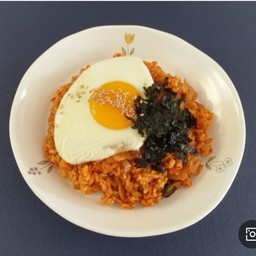 ข้าวผัดกิมจิ