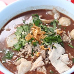 ก๋วยเตี๋ยวหมูแซ่บสองพี่น้อง